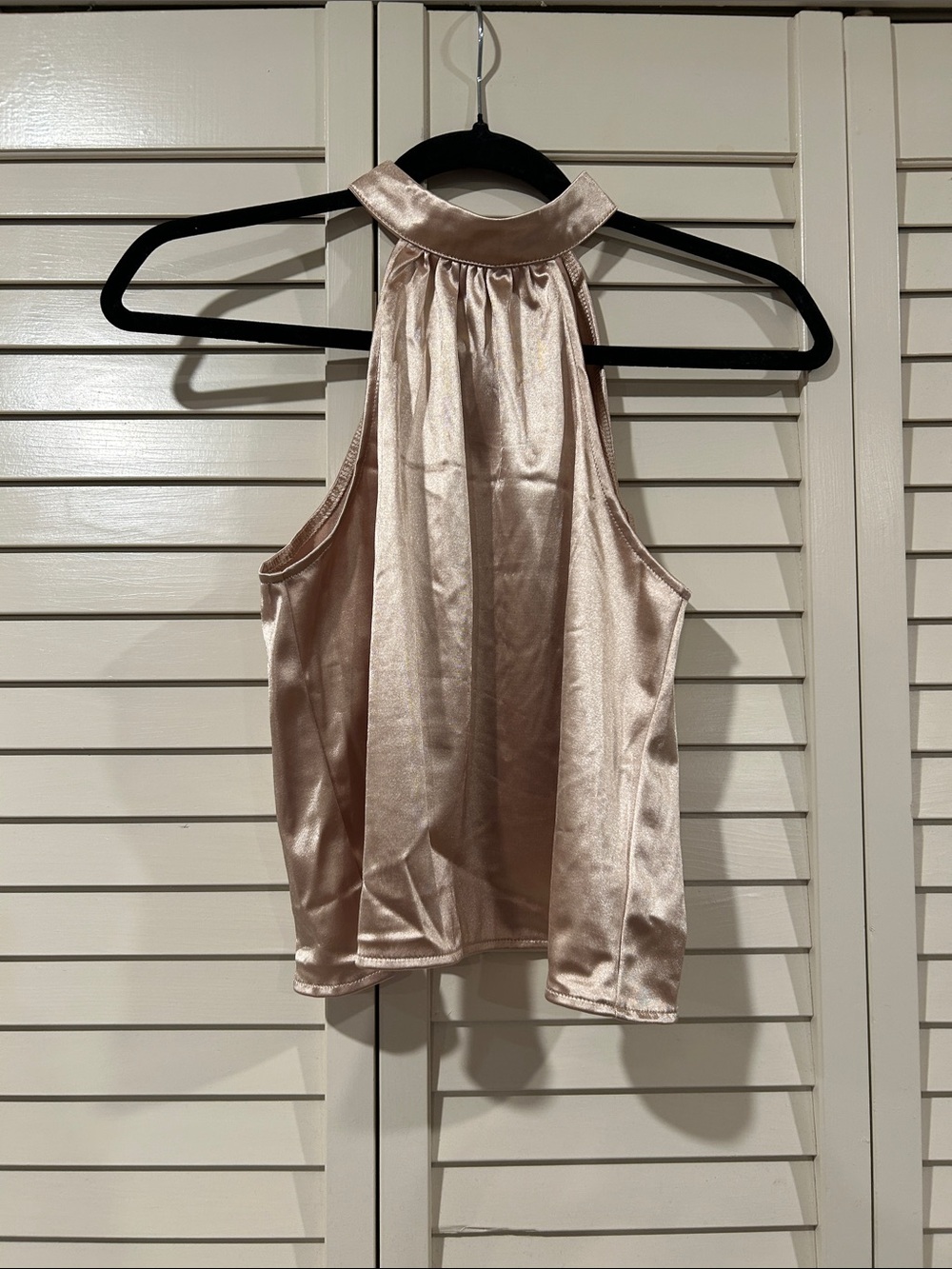 SHEIN Satin Halter Open Back Camisole in Rose Gold Size Small - 4